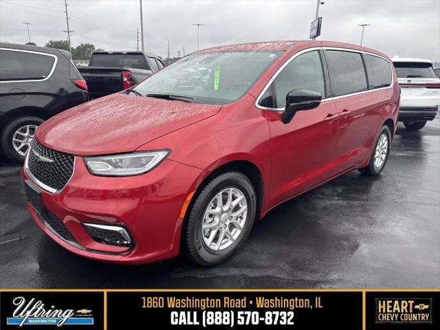 2025 Chrysler Pacifica Select for sale in Washington, IL