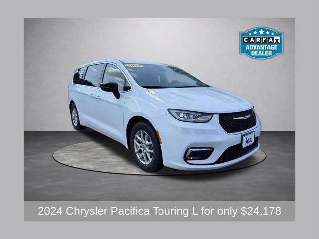 2024 Chrysler Pacifica Touring L for sale in Auburn, MA