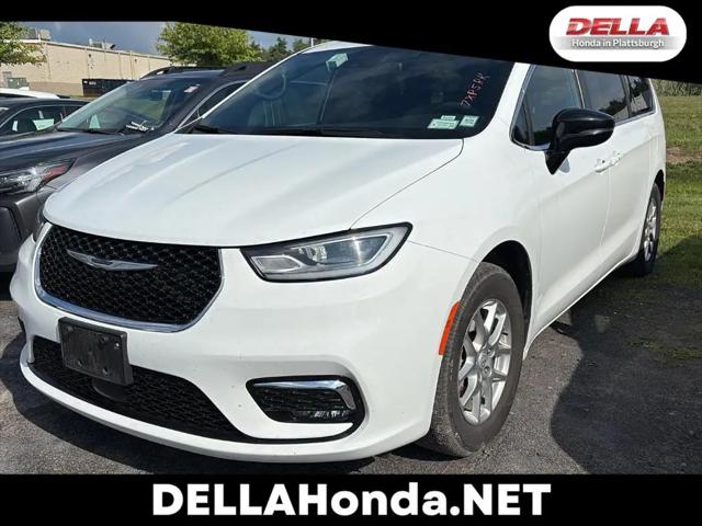 2026 Chrysler Pacifica Select for sale in Plattsburgh, NY