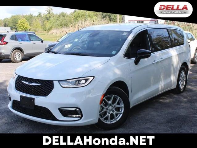 2026 Chrysler Pacifica Select for sale in Plattsburgh, NY
