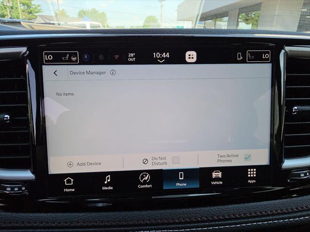 2027 Chrysler Pacifica Select