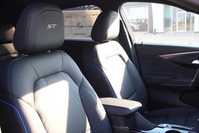 2026 Buick NV Sport Touring FWD