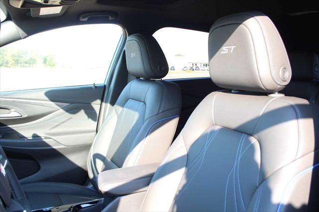 2026 Buick NV Sport Touring FWD