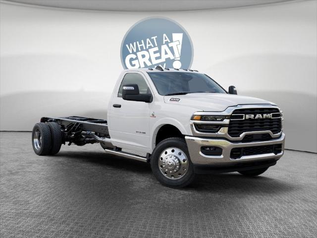 2027 RAM Ram 5500 Chassis Cab RAM 5500 BIG HORN CHASSIS REGULAR CAB 4X4 120 CA