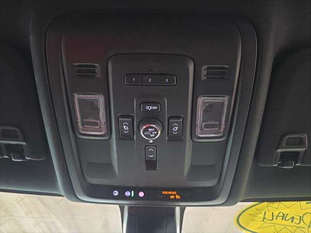 2022 GMC Yukon 4WD Denali