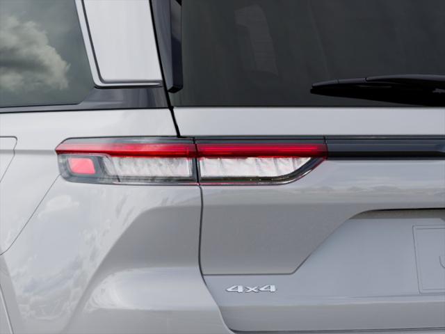 New 2026 Bright White Clear-Coat Exterior Paint Jeep Limited image 71