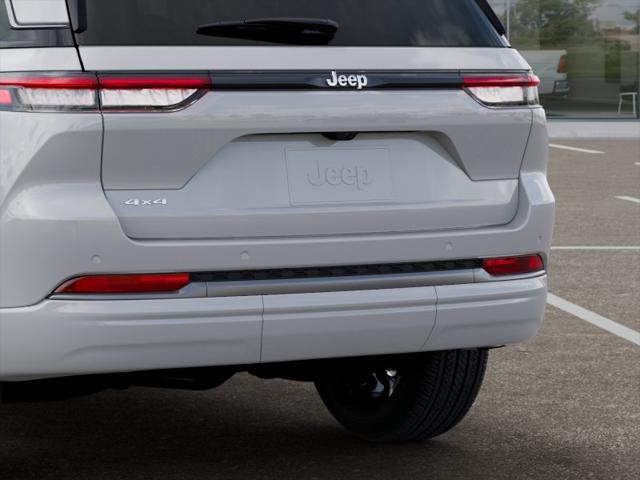 New 2026 Bright White Clear-Coat Exterior Paint Jeep Limited image 75