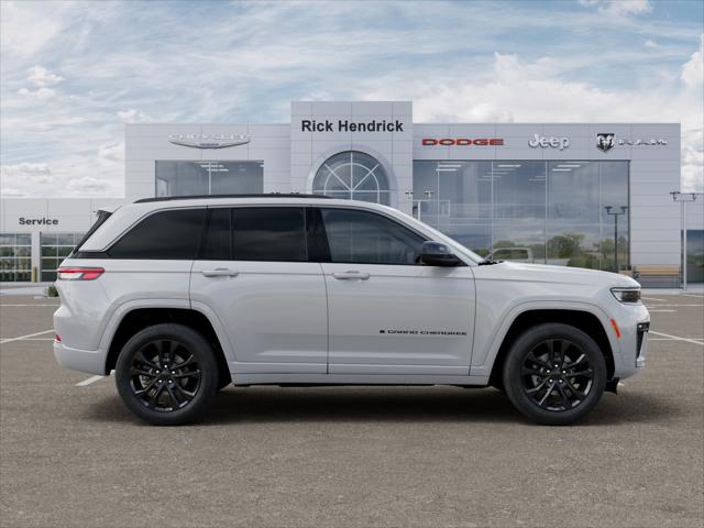 New 2026 Bright White Clear-Coat Exterior Paint Jeep Limited image 83
