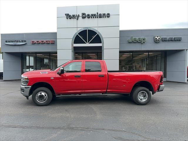 2027 RAM Ram 3500 RAM 3500 TRADESMAN CREW CAB 4X4 8 BOX