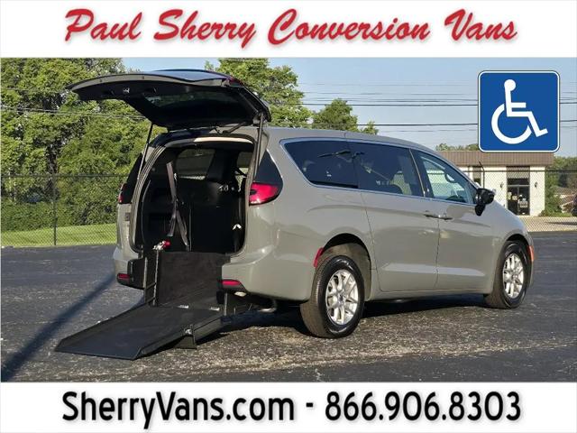 2025 Chrysler Pacifica Select for sale in Piqua, OH