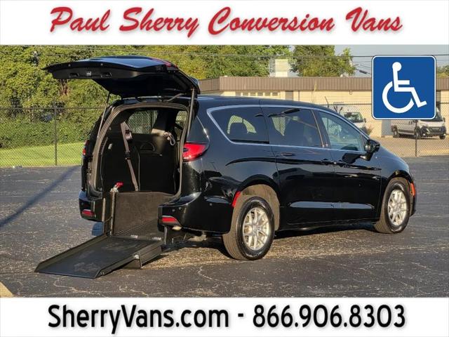 2025 Chrysler Pacifica Select for sale in Piqua, OH