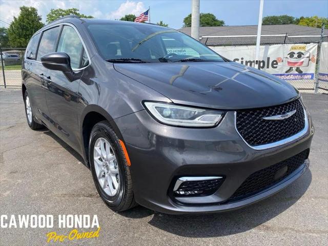 2022 Chrysler Pacifica Touring L for sale in Port Huron, MI