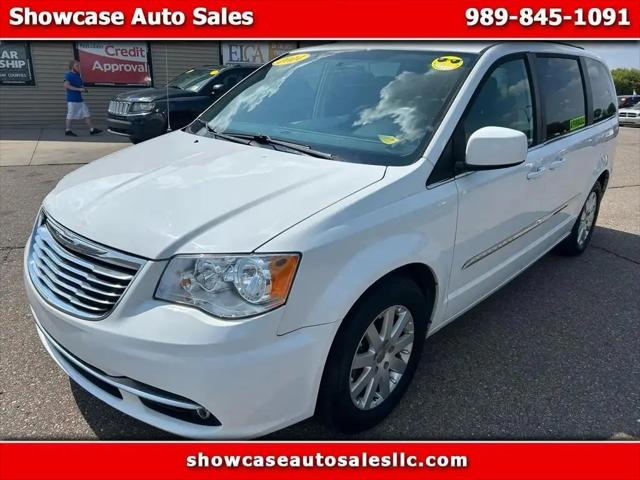 2014 Chrysler Town & Country Touring for sale in Chesaning, MI