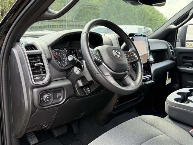 2026 RAM 2500 RAM 2500 BLACK EXPRESS CREW CAB 4X4 64 BOX