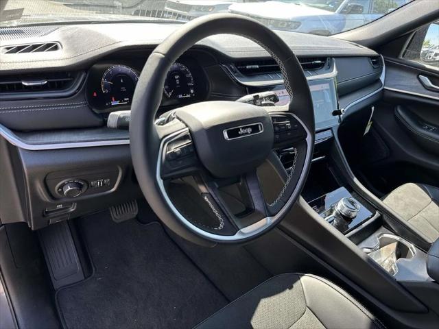 2026 Jeep Grand Cherokee L GRAND CHEROKEE L LAREDO ALTITUDE 4X4 2026 Jeep Grand Cherokee L GRAND CHEROKEE L LAREDO ALTITUDE 4X4