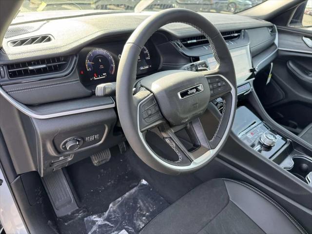 2026 Jeep Grand Cherokee L GRAND CHEROKEE L LAREDO ALTITUDE 4X4 2026 Jeep Grand Cherokee L GRAND CHEROKEE L LAREDO ALTITUDE 4X4