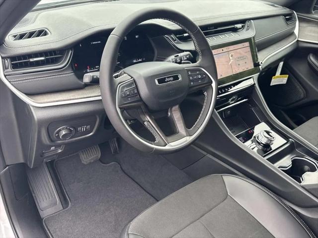 2026 Jeep Grand Cherokee L GRAND CHEROKEE L LAREDO ALTITUDE 4X4 2026 Jeep Grand Cherokee L GRAND CHEROKEE L LAREDO ALTITUDE 4X4