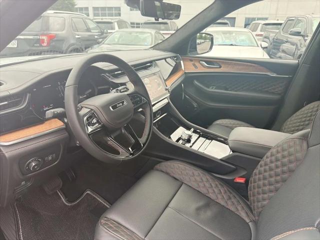 2026 Jeep Grand Cherokee GRAND CHEROKEE SUMMIT 4X4 2026 Jeep Grand Cherokee GRAND CHEROKEE SUMMIT 4X4
