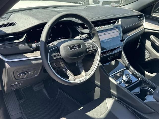 2026 Jeep Grand Cherokee L GRAND CHEROKEE L LAREDO ALTITUDE 4X4