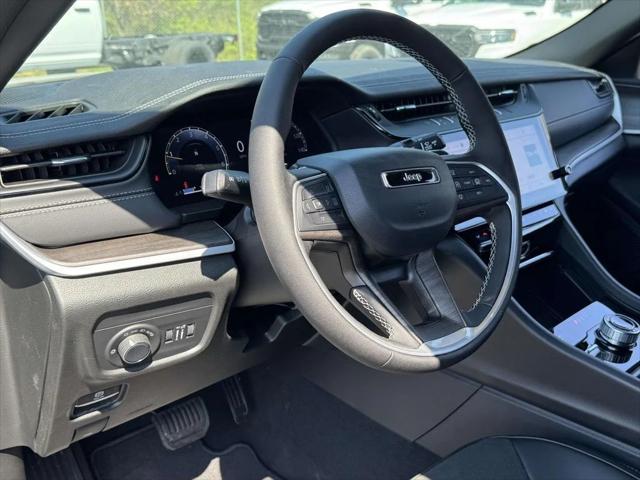 2026 Jeep Grand Cherokee GRAND CHEROKEE LAREDO ALTITUDE 4X4 2026 Jeep Grand Cherokee GRAND CHEROKEE LAREDO ALTITUDE 4X4