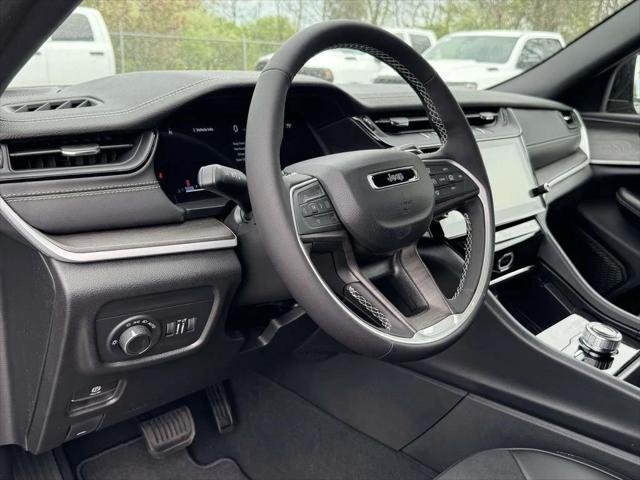 2026 Jeep Grand Cherokee GRAND CHEROKEE LAREDO ALTITUDE 4X4 2026 Jeep Grand Cherokee GRAND CHEROKEE LAREDO ALTITUDE 4X4