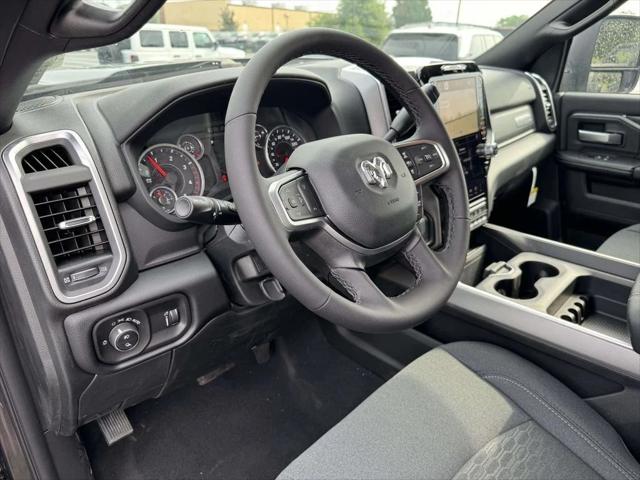 2026 RAM 3500 RAM 3500 BIG HORN CREW CAB 4X4 8 BOX