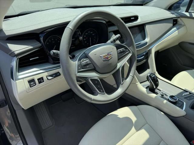 2020 Cadillac XT5 FWD Premium Luxury