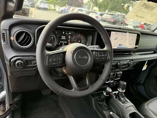 2026 Jeep Gladiator GLADIATOR SAHARA 4X4 2026 Jeep Gladiator GLADIATOR SAHARA 4X4