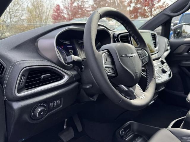 2026 Chrysler Pacifica PACIFICA SELECT 2026 Chrysler Pacifica PACIFICA SELECT