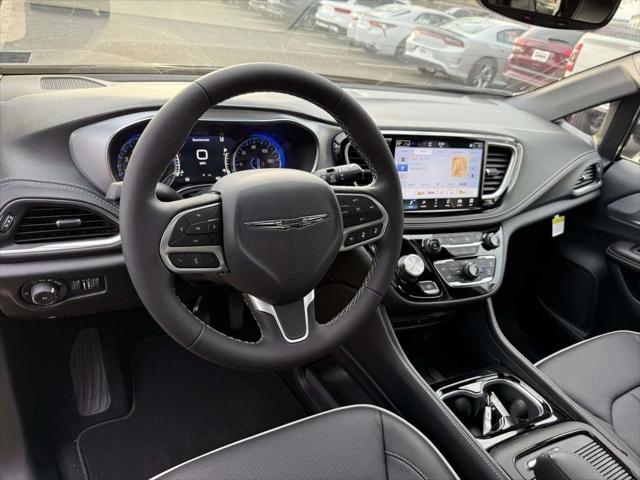 2026 Chrysler Pacifica PACIFICA LIMITED AWD