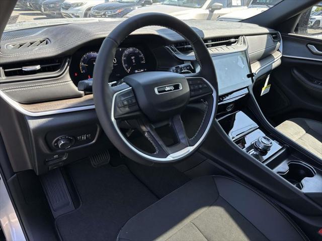 2026 Jeep Grand Cherokee L GRAND CHEROKEE L LAREDO ALTITUDE 4X4 2026 Jeep Grand Cherokee L GRAND CHEROKEE L LAREDO ALTITUDE 4X4