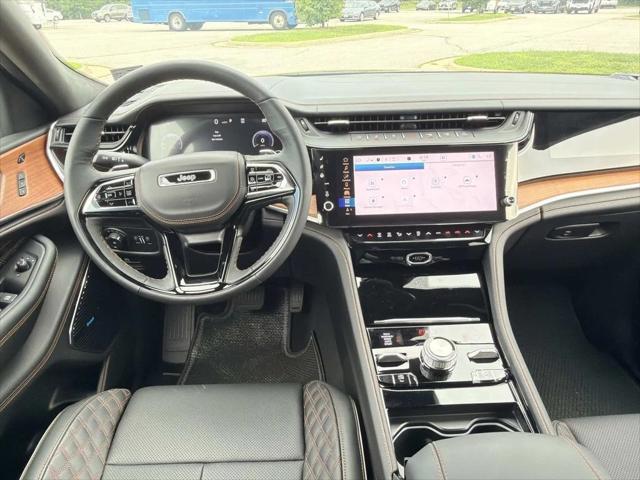 2026 Jeep Grand Cherokee GRAND CHEROKEE SUMMIT 4X4