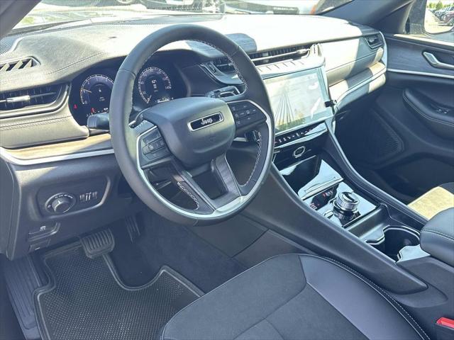 2026 Jeep Grand Cherokee GRAND CHEROKEE LAREDO ALTITUDE 4X4 2026 Jeep Grand Cherokee GRAND CHEROKEE LAREDO ALTITUDE 4X4