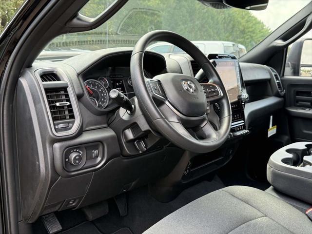 2026 RAM Ram 2500 RAM 2500 BLACK EXPRESS CREW CAB 4X4 64 BOX