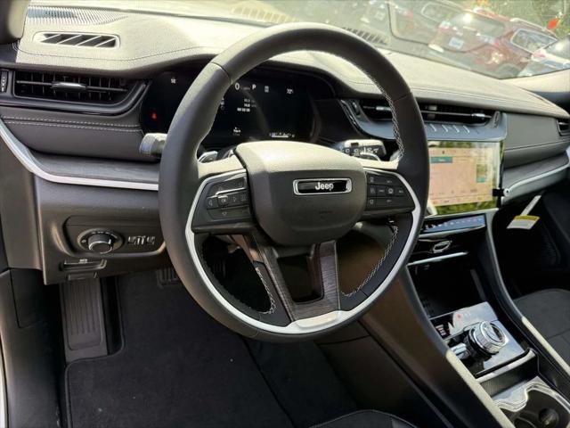 2027 Jeep Grand Cherokee Laredo Altitude 2027 Jeep Grand Cherokee Laredo Altitude