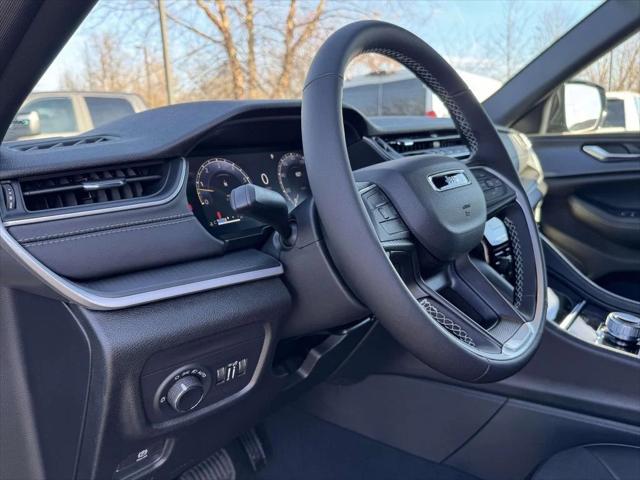 2025 Jeep Grand Cherokee GRAND CHEROKEE L ALTITUDE X 4X4 2025 Jeep Grand Cherokee GRAND CHEROKEE L ALTITUDE X 4X4