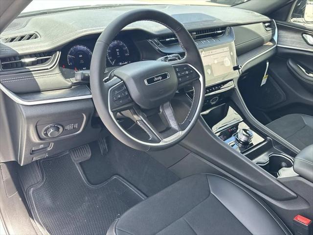 2026 Jeep Grand Cherokee GRAND CHEROKEE L LAREDO ALTITUDE 4X4 2026 Jeep Grand Cherokee GRAND CHEROKEE L LAREDO ALTITUDE 4X4
