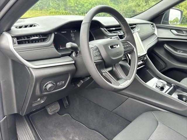 2026 Jeep Grand Cherokee GRAND CHEROKEE LAREDO X 4X4