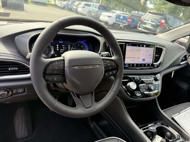 2027 Chrysler Pacifica PACIFICA LIMITED AWD