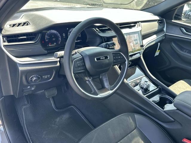 2027 Jeep Grand Cherokee L Laredo Altitude 2027 Jeep Grand Cherokee L Laredo Altitude