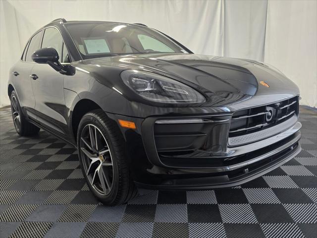 2025 Porsche Macan Unknown