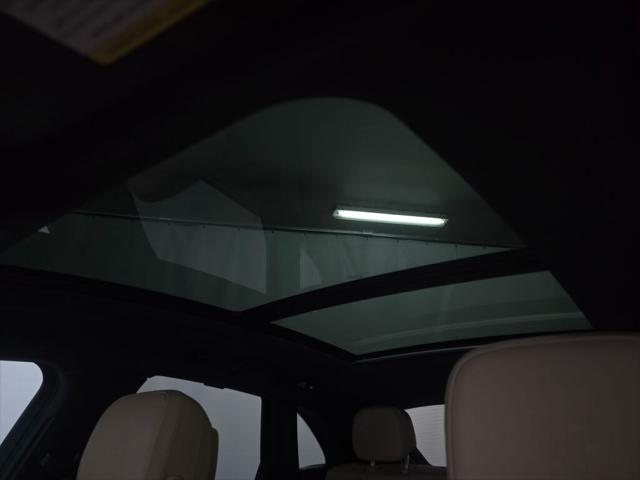 2025 Porsche Macan Unknown