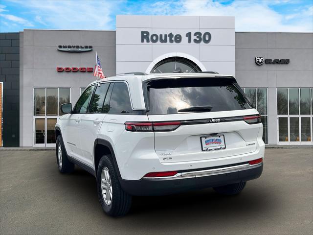 2023 Jeep Grand Cherokee Laredo 4x4