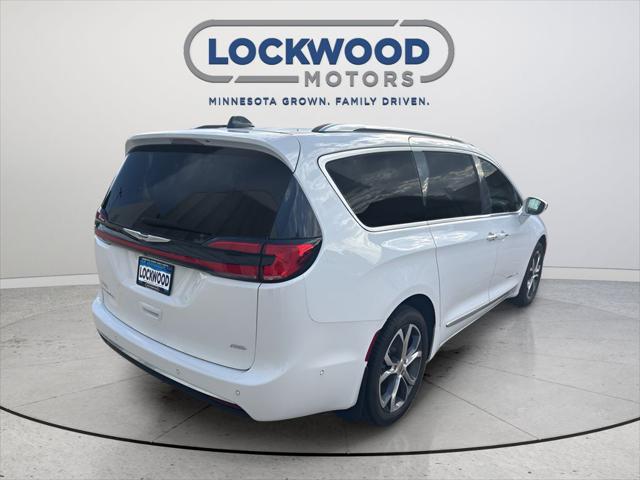2024 Chrysler Pacifica Pinnacle AWD
