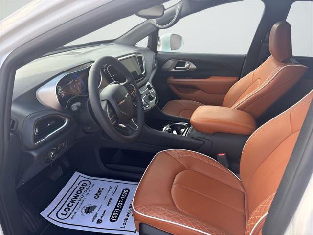 2024 Chrysler Pacifica Pinnacle AWD