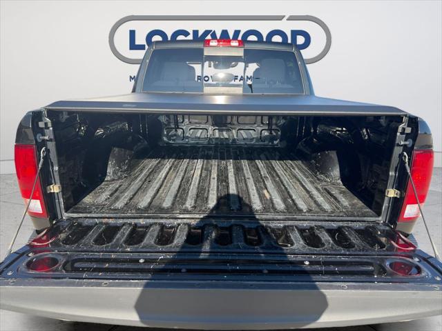 2017 Ram 1500 Big Horn Crew Cab 4x4 5'7" Box