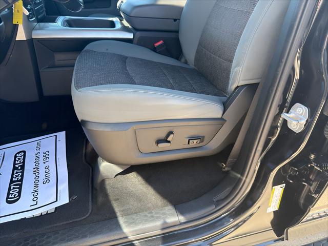2017 Ram 1500 Big Horn Crew Cab 4x4 5'7" Box