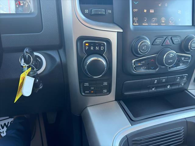 2017 Ram 1500 Big Horn Crew Cab 4x4 5'7" Box