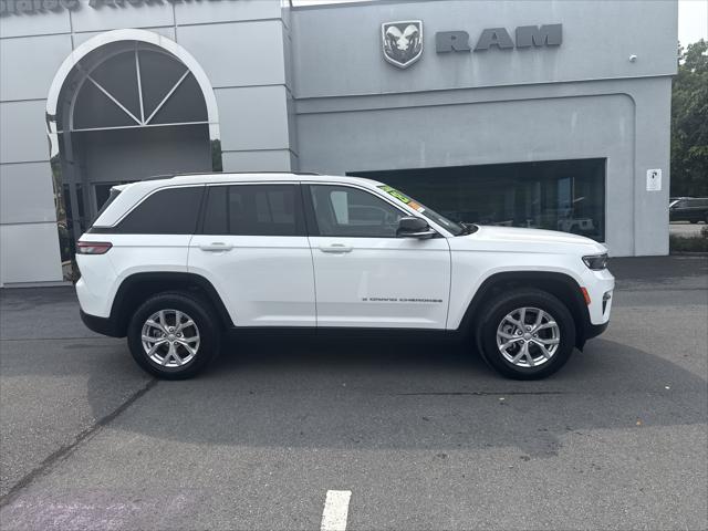 2023 Jeep Grand Cherokee Limited 4x4 2023 Jeep Grand Cherokee Limited 4x4