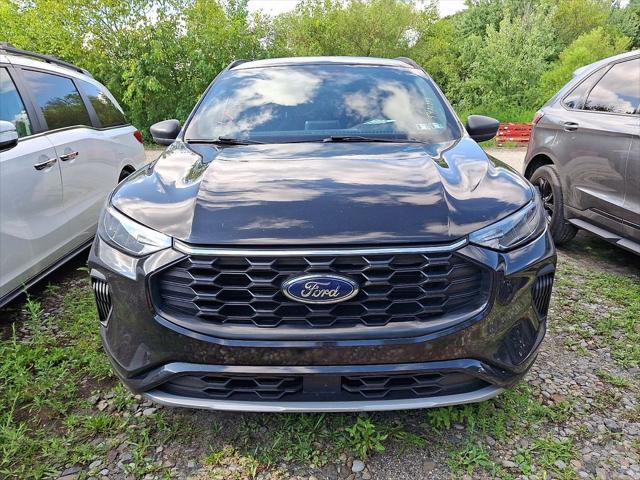 2023 Ford Escape ST-Line 2023 Ford Escape ST-Line